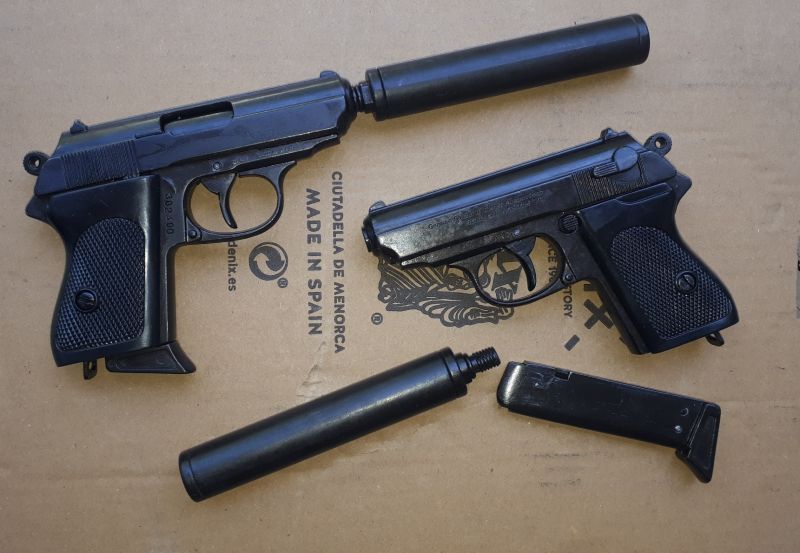Denix Replica Walther PPK with Silencer