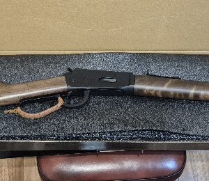 HUGTEK LEVER ACTION 30-30 Winchester - Walnut & Blued Rifle. Top Eject - NEW